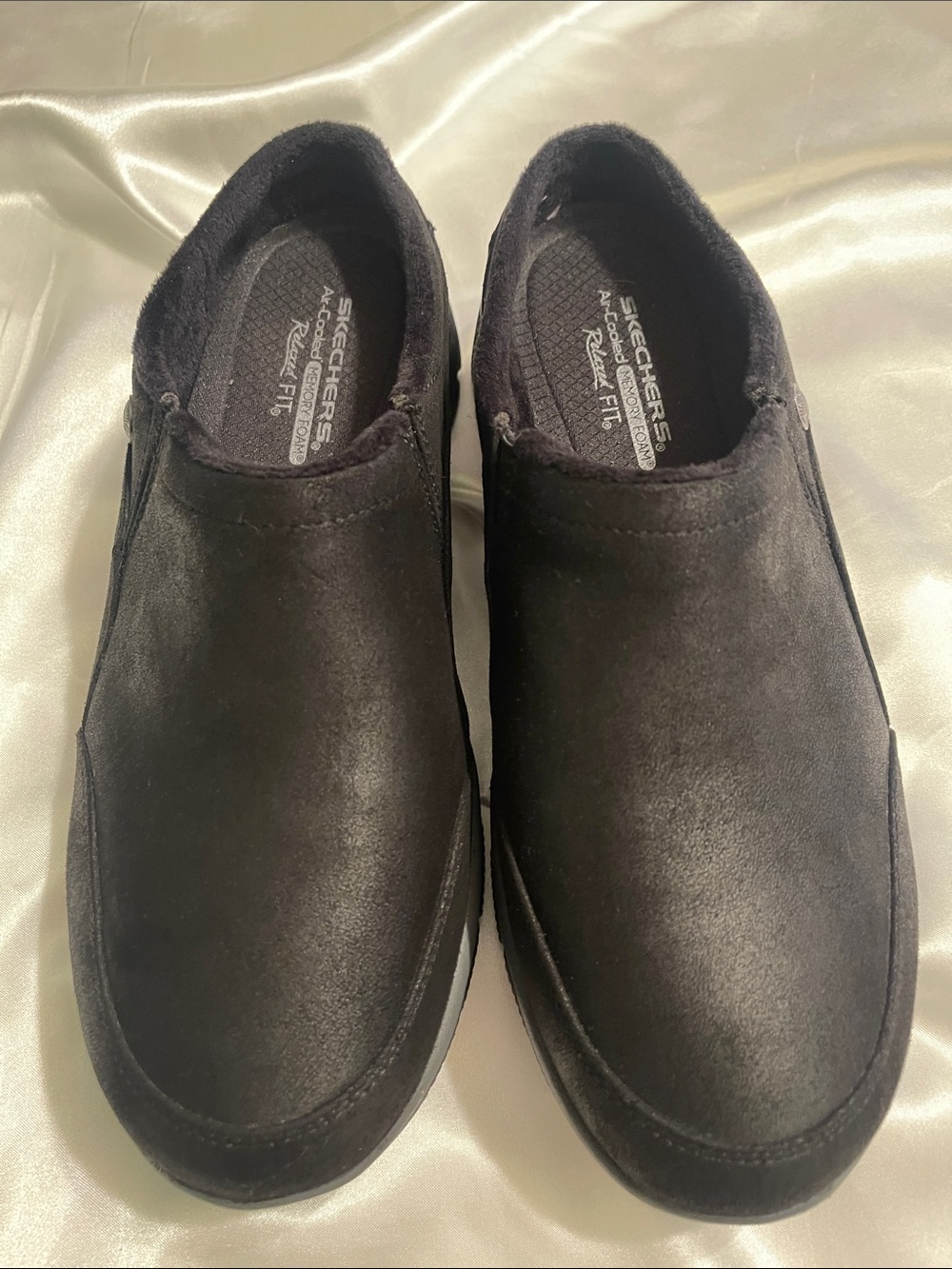 Skechers woman’s Black Slip-On Casual Loafers